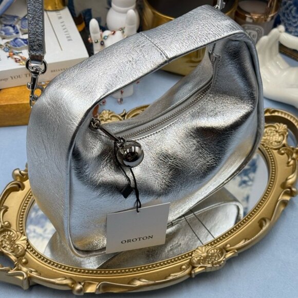 🆕 OROTON 🧿 NWT Clara Mini Convertible Crossbody Bag, Crinkle Silver Leather - Picture 6 of 16